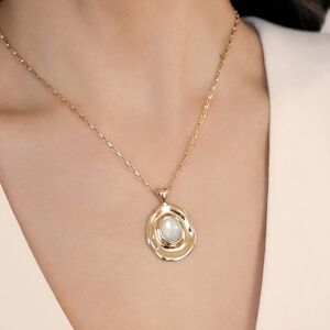 Ettika Jewelry Sage Green Crystal Molten Pendant Gold Necklace New In The Box